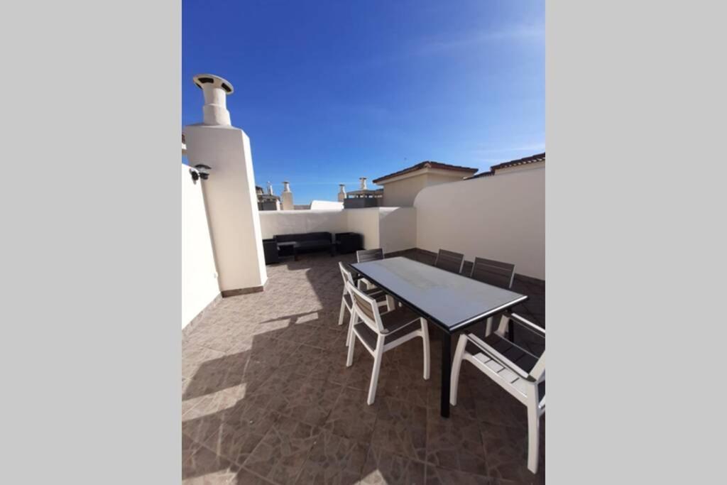 Apartamento Con Solarium By Dv Properties #P5H3 Малага Екстериор снимка